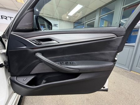 2019 BMW 5 Series - thumbnail 31