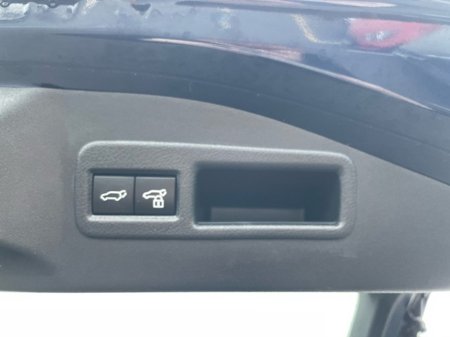 2023 Toyota bZ4X PREMIERE 11K €33,888 thumbnail