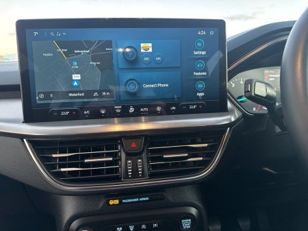 2025 Ford Focus Titanium 1.0L EcoBoost 125PS mHEV €28,975 thumbnail