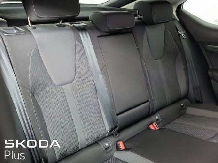 2023 Skoda Octavia - thumbnail 25