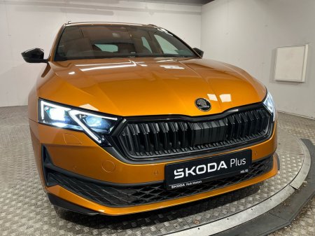 2025 Skoda Octavia Sportline Combi DSG 2.0TDI 150BHP - Reversing Camera - Climate Control - Heated Seats - Cruise Control - Keyless Start - Apple CarPlay/Android Auto €45,950 thumbnail