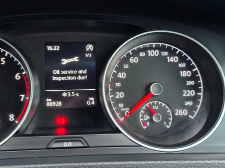 2018 Volkswagen Golf Comfortline 1.0tsi M6F 110HP 5 €15,950 thumbnail