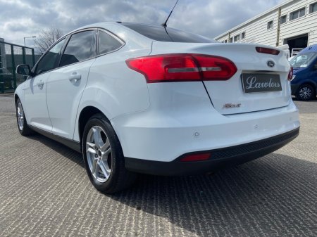 2016 Ford Focus - thumbnail 6