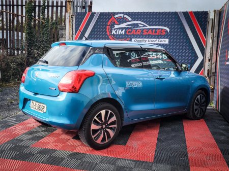 2017 Suzuki Swift - thumbnail 13