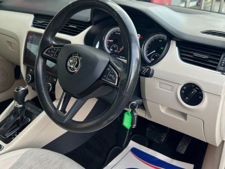 2018 Skoda Octavia COM Style 1.6tdi 115HP DSG 4DR €18,500 thumbnail
