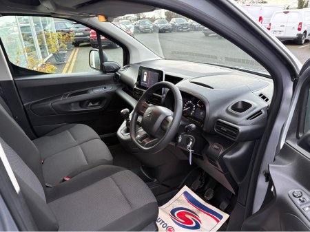 2023 Citroen Berlingo LX BLUEHDI 100 MWB 65 €19,995 thumbnail