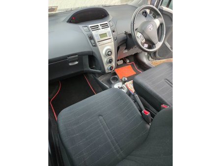 2008 Toyota Yaris 1.3 VVT-i Luna MY06 €3,900 thumbnail