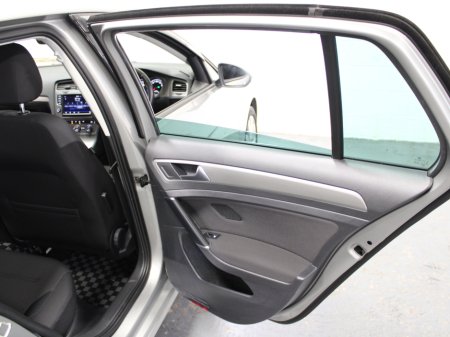 2017 Volkswagen Golf 1.2 TSI COMFORTLINE €16,450 thumbnail