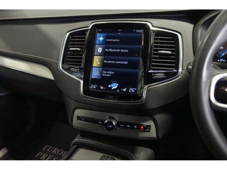 2022 Volvo XC90 PHEV T8 (390hp) R-Design AWD €59,950 thumbnail