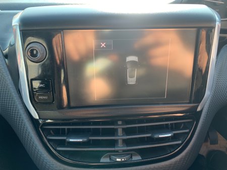 2016 Peugeot 2008 - thumbnail 14