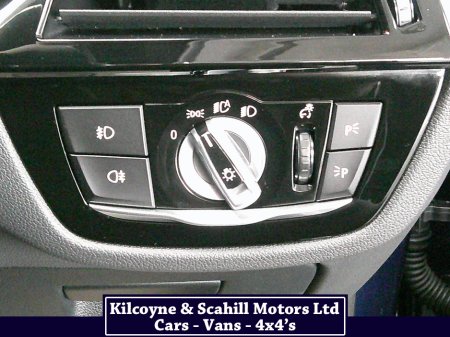 2019 BMW 5 Series - thumbnail 25