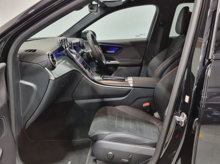 2025 Mercedes-Benz GLC Class - thumbnail 4