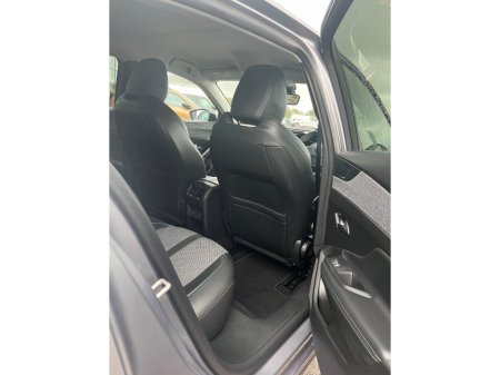 2025 Peugeot 408 - thumbnail 9