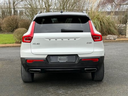 2018 Volvo XC40 D3 FWD MANUAL 150 R-DESIGN thumbnail
