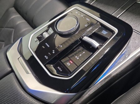 2024 BMW i7 - thumbnail 10