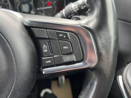 2018 Jaguar E-Pace 2.0 D180 R-Dynamic SUV 5dr Diesel Auto AWD Euro 6 (s/s) (180 ps) thumbnail