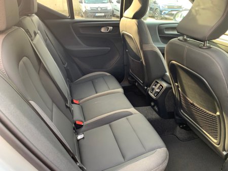 2025 Volvo EX40 - thumbnail 17