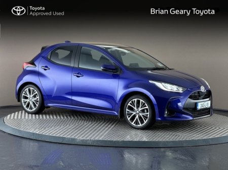 2024 Toyota Yaris PLATINUM Sunroof €28,950