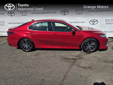 2022 Toyota Camry PLATINUM EDITION 2.5 SAL €38,950