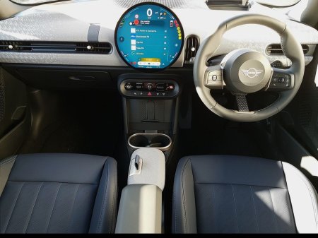 2024 MINI Hatch Exclusive Level 1 €32,995