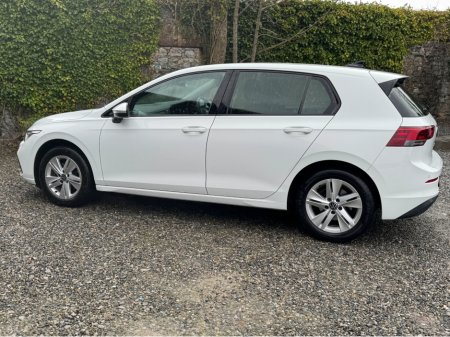 2021 Volkswagen Golf 1.0 Life Low Miles €21,900 thumbnail