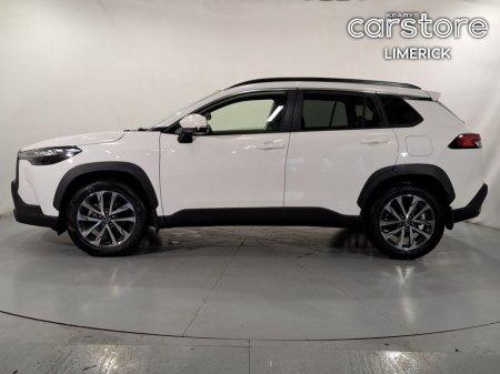 2024 Toyota Corolla Cross 1.8 Hybrid Luna Hatchback €36,880 thumbnail