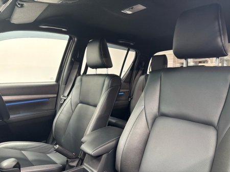 2026 Toyota Hilux Hilux 2.8 MHEV Invincible €49,972 thumbnail