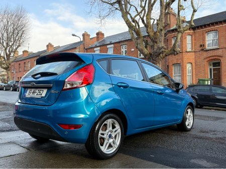 2015 Ford Fiesta - thumbnail 5