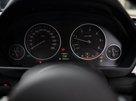 2013 BMW 3 Series - thumbnail 15