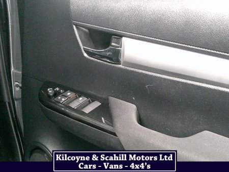 2021 Toyota Hilux - thumbnail 22