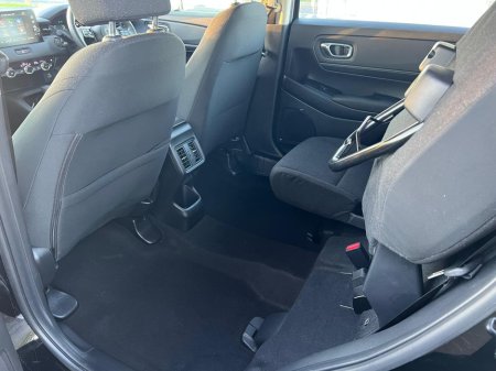 2024 Honda HR-V HR-V 1.5i-MMD e:HEV Elegance €35,950 thumbnail