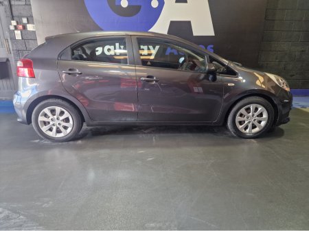 2016 Kia Rio - thumbnail 11