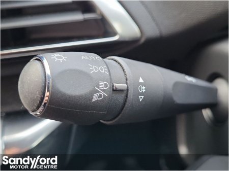 2023 Peugeot 3008 1.2 PureTech ALLURE*FSH* €31,950 thumbnail