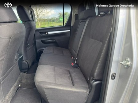 2023 Toyota Hilux - thumbnail 7