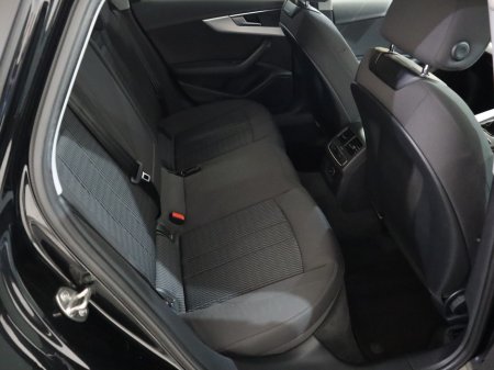 2018 Audi A4 *17* 2.0 TDI SE ULTRA 150PS 4DR €17,900 thumbnail