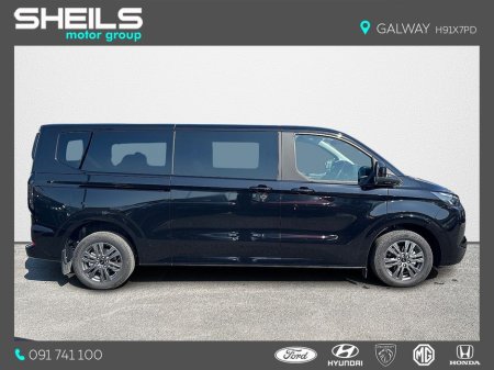 2026 Ford Tourneo Custom 1 TOURNEO PHEV LEFT - CANCELLED ORDER €65,950 thumbnail