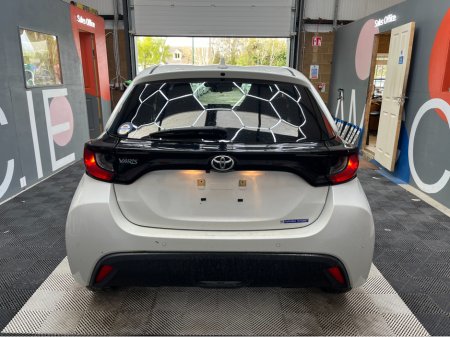 2021 Toyota Yaris - photo 3