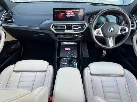 2023 BMW iX3 M-SPORT // OPENING PAN ROOF // 360 PARKING CAMERAS // DIGITAL CLUSTER €37,950 thumbnail