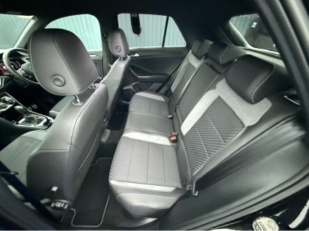 2021 Volkswagen T-Roc R-LINE - 2.0L DIESEL - AUTO - 12M WARRANTY - CAR: 1627 thumbnail