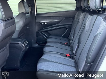 2024 Peugeot 5008 - thumbnail 8