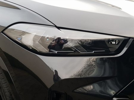 2025 BMW X5 xDrive50e M Sport thumbnail