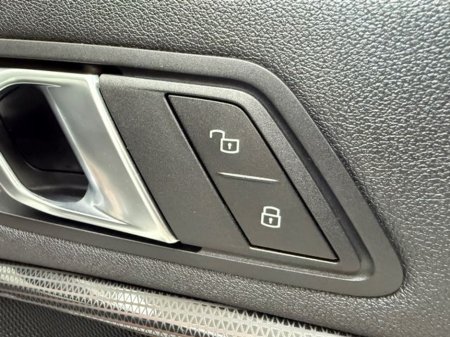 2020 BMW 1 Series - thumbnail 23