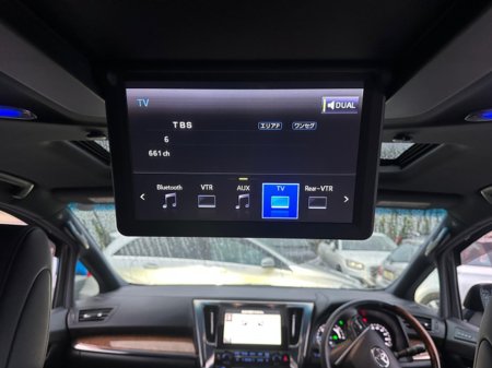 2015 Toyota Alphard - thumbnail 18