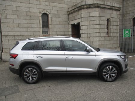2023 Skoda Kodiaq - thumbnail 2