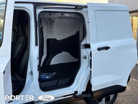 2026 Ford Courier FULL EV 43KWH 136ps *price ex vat* €31,419 thumbnail