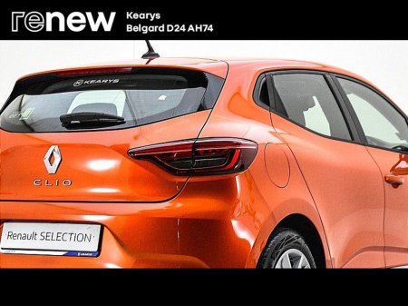 2020 Renault Clio - thumbnail 18