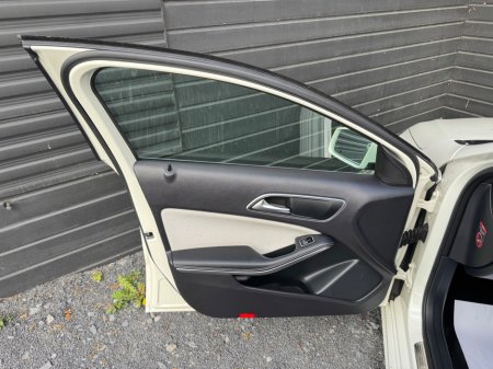 2014 Mercedes-Benz A Class - thumbnail 18