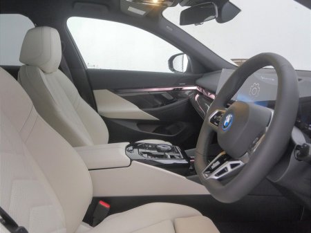 2026 BMW 5 Series - thumbnail 12