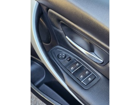 2018 BMW 3 Series - thumbnail 10