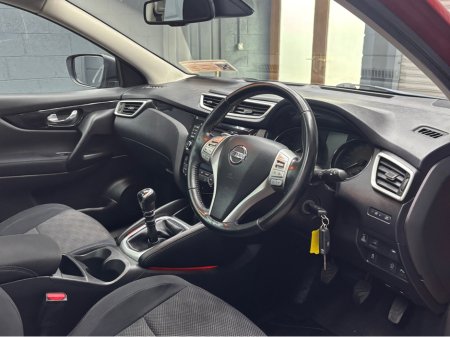 2016 Nissan Qashqai - thumbnail 8